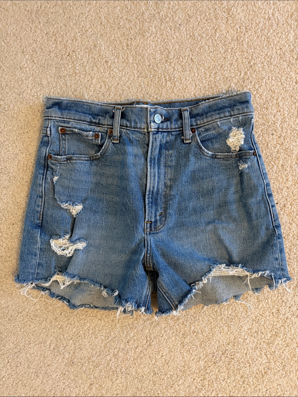 Abercrombie & Fitch 4” High Rise Mom Short